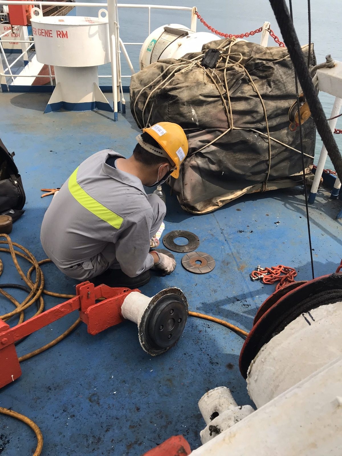 Davit winch brake overhaul on deck
