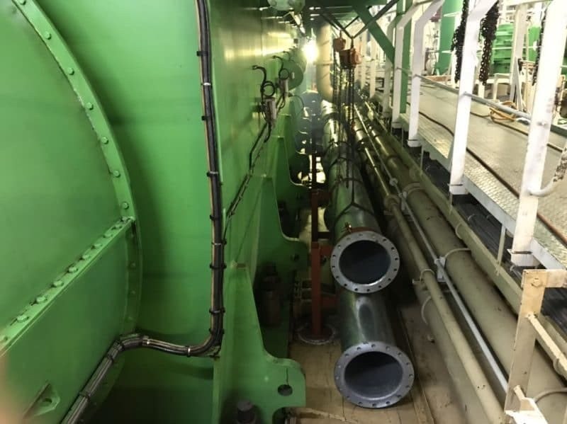 Large-bore pipe renewal in the engine room