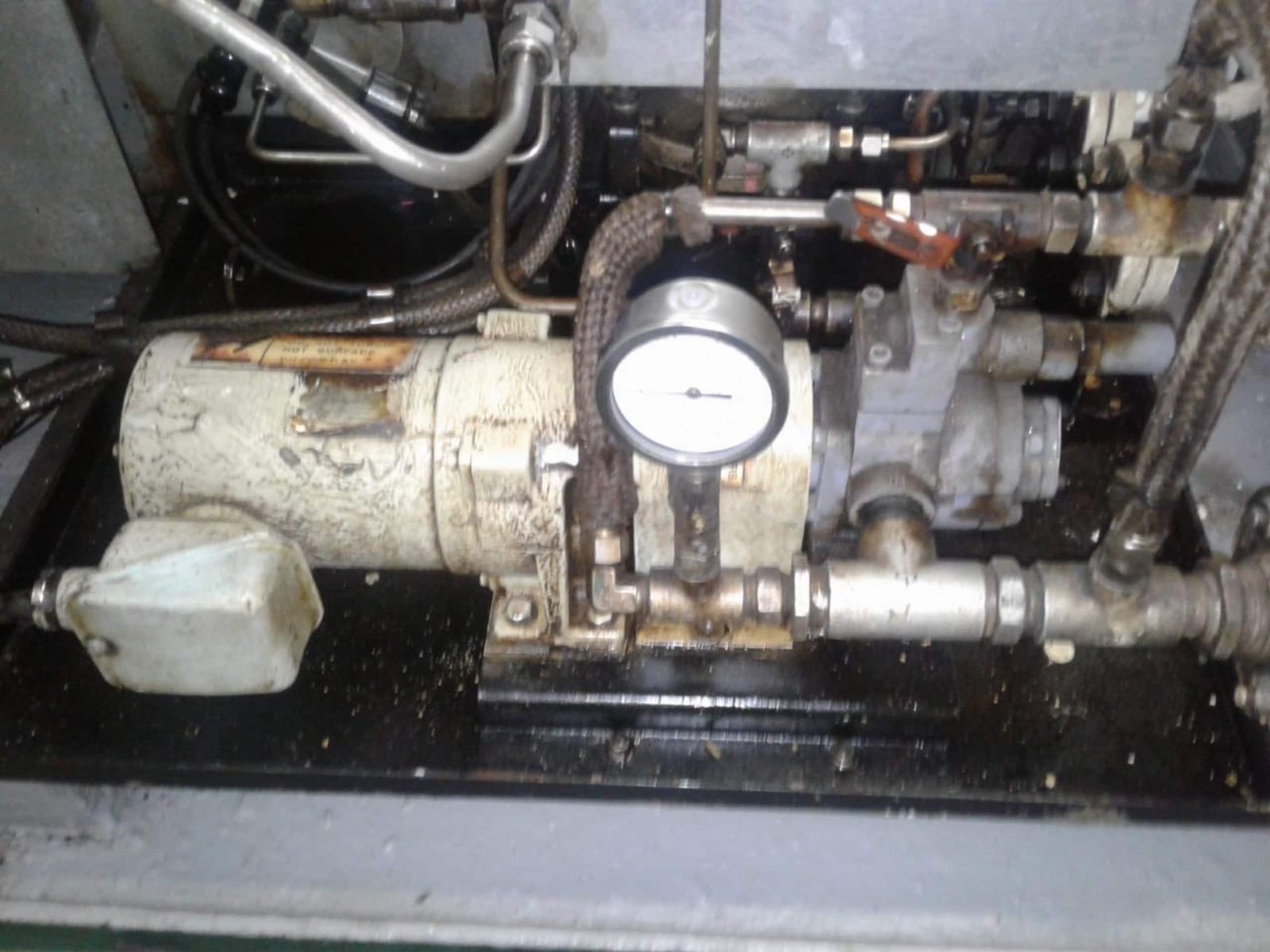Waste oil pump of the incinerator during fault finding