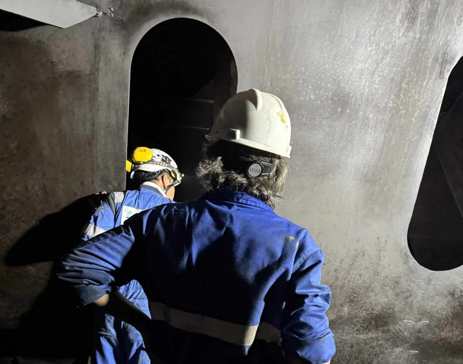 Inspection team at a tank access during pre-vetting checks