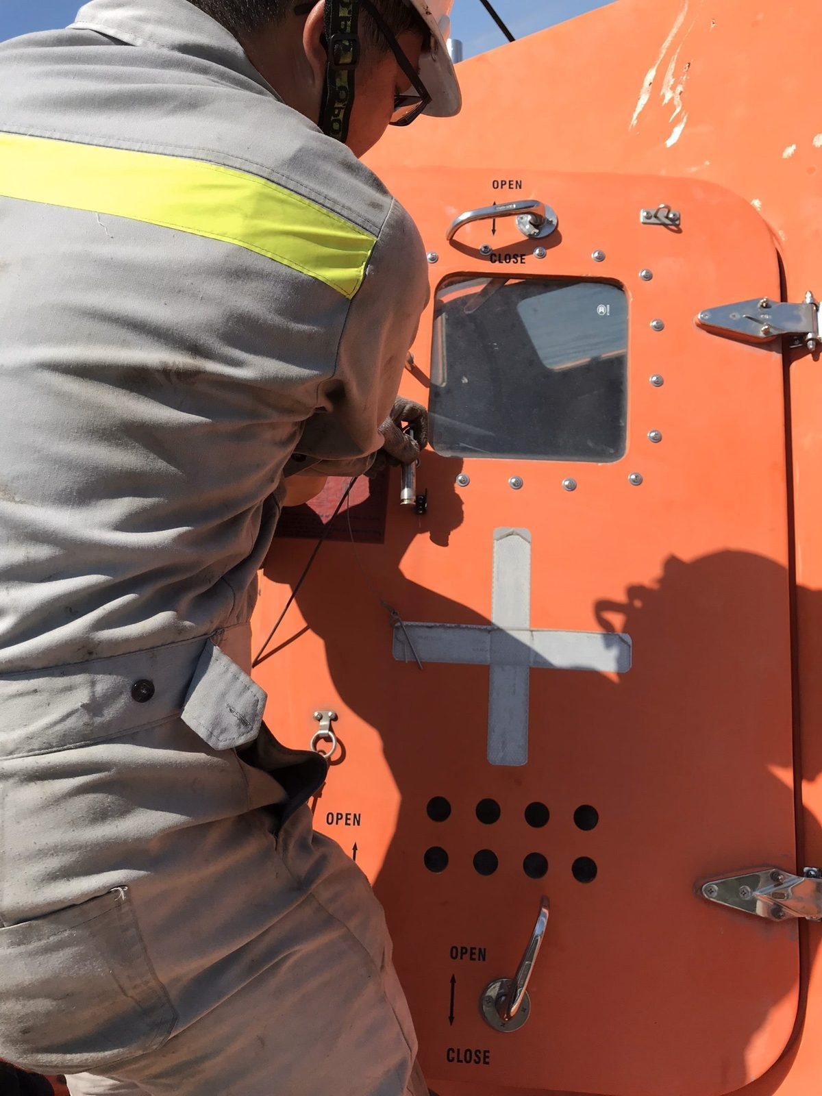 Lifeboat hatch inspection