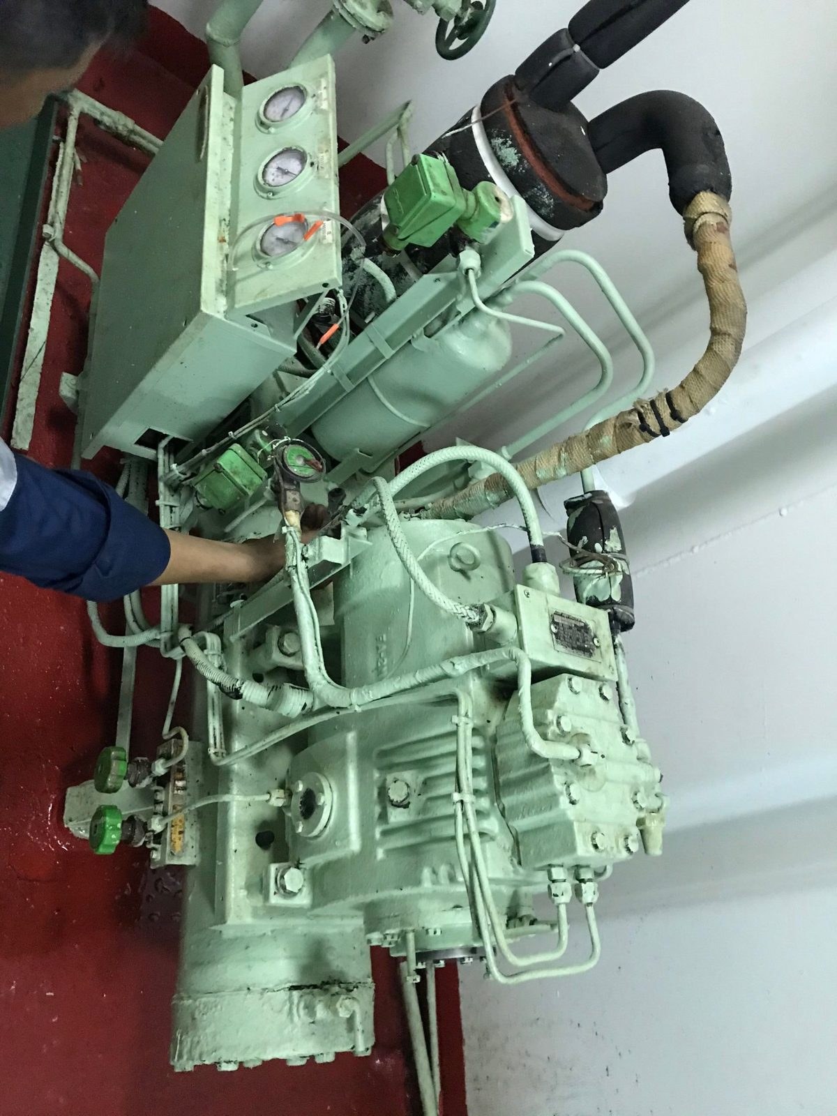 Refrigeration compressor during maintenance