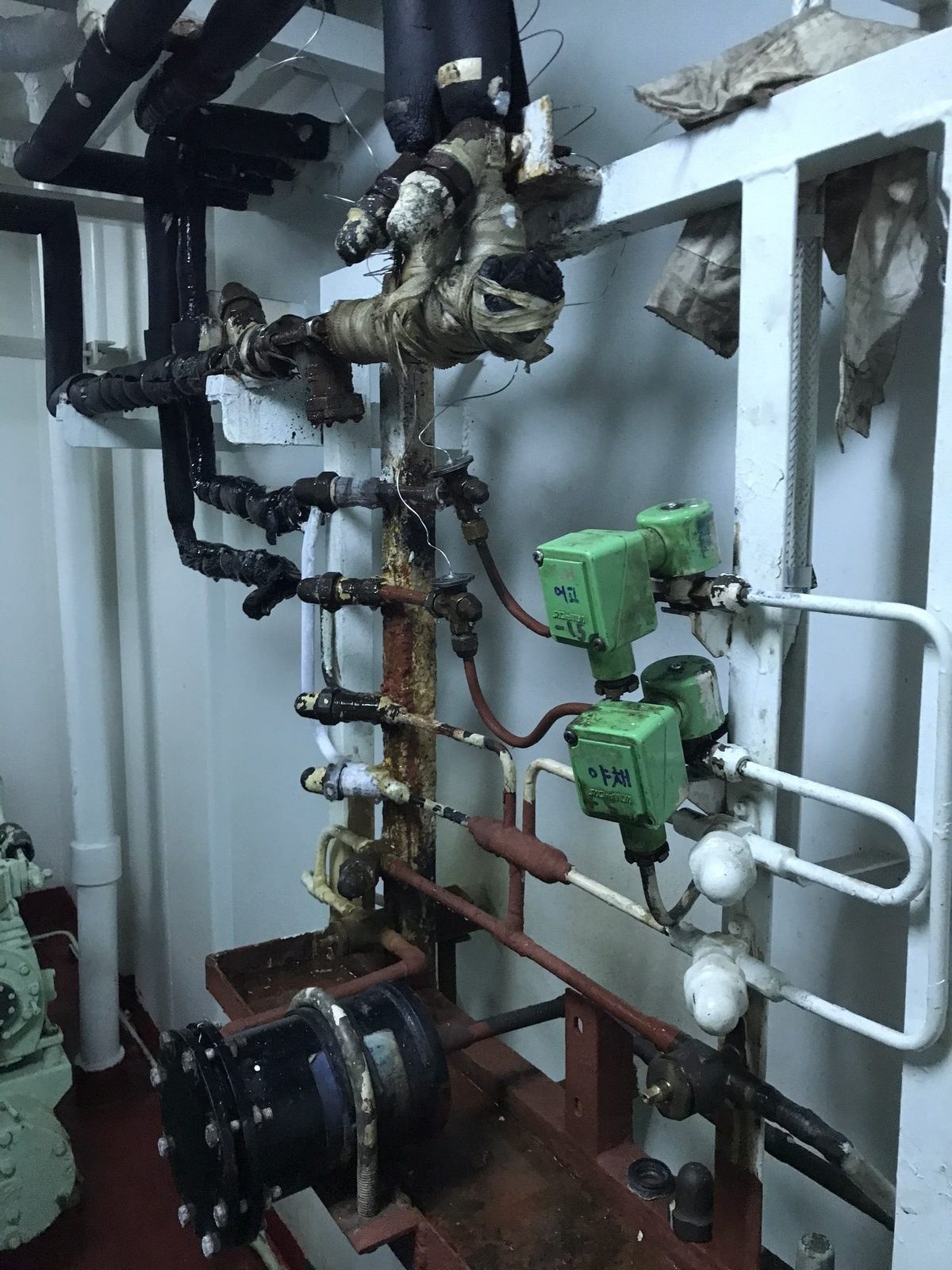 Refrigeration valves and solenoids