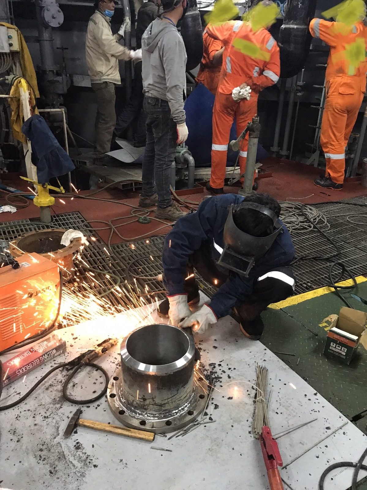 Scrubber overboard spool machining on deck