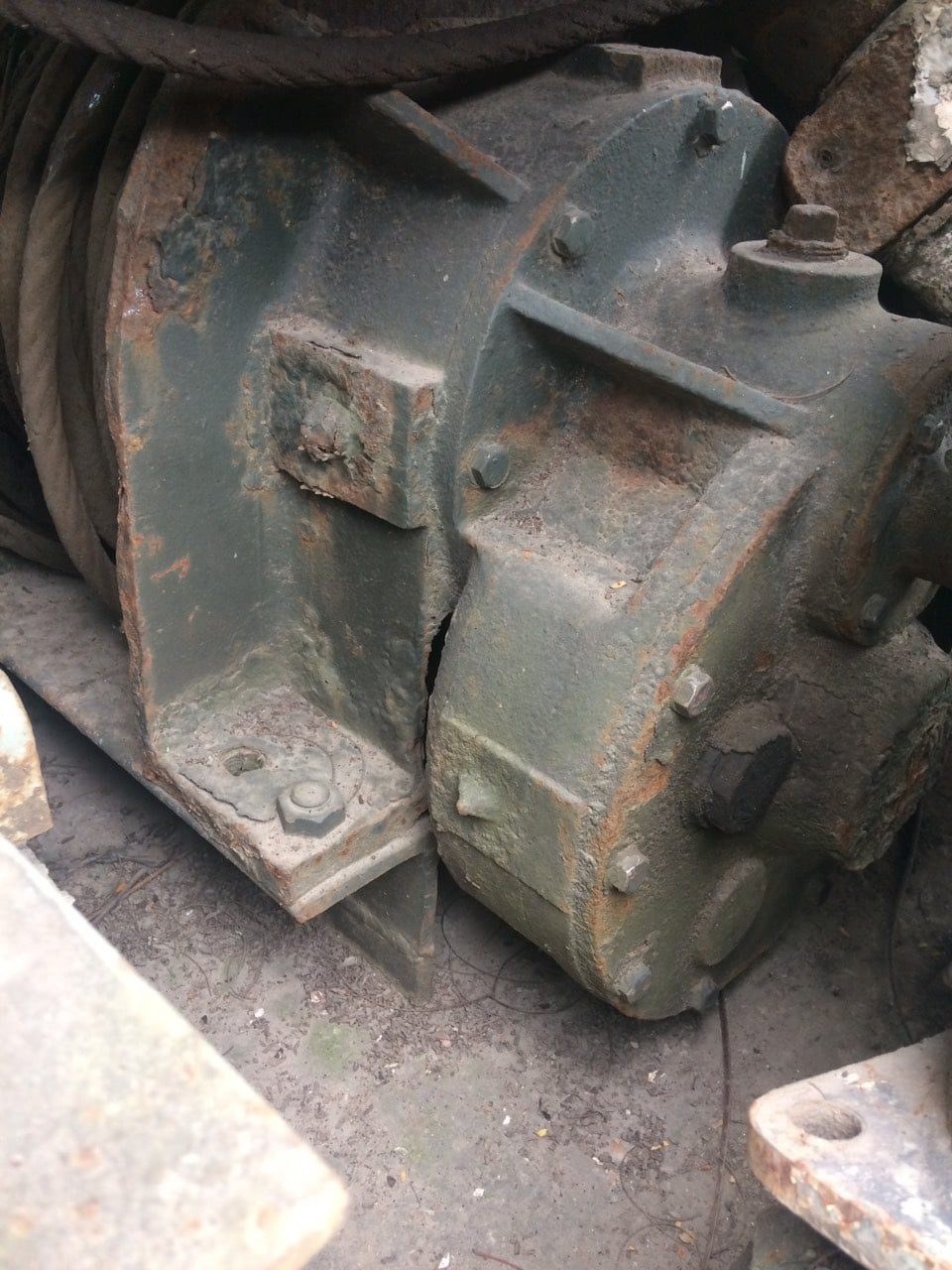 Secondhand gear housing for inspection