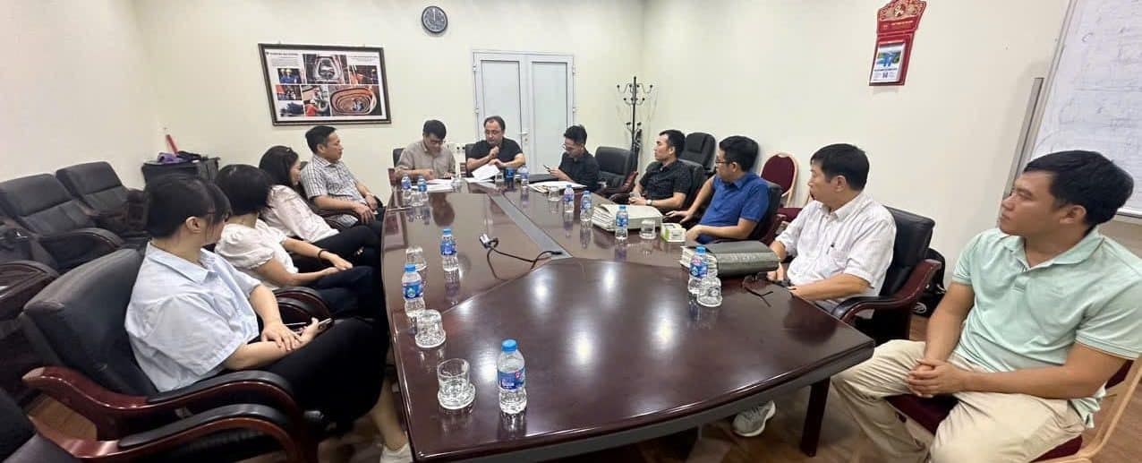 Ship sale and purchase meeting with buyer and seller teams