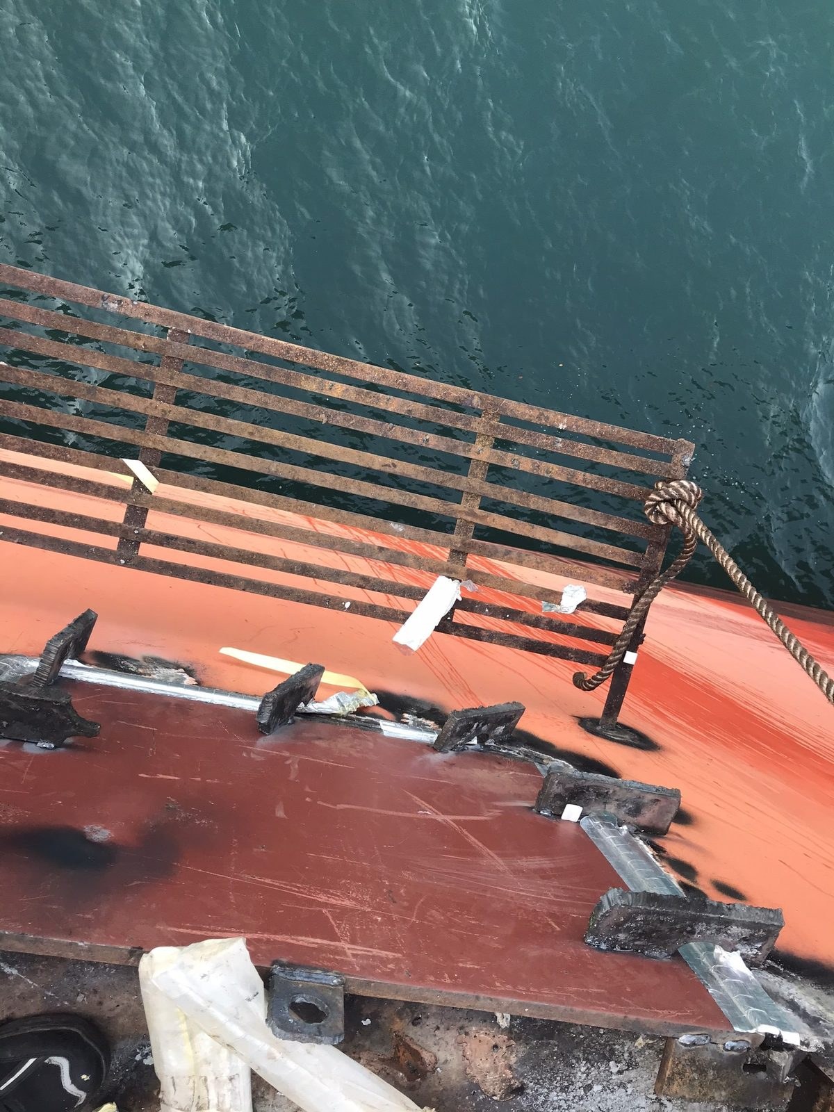 Steel pipe renewal at the ship side