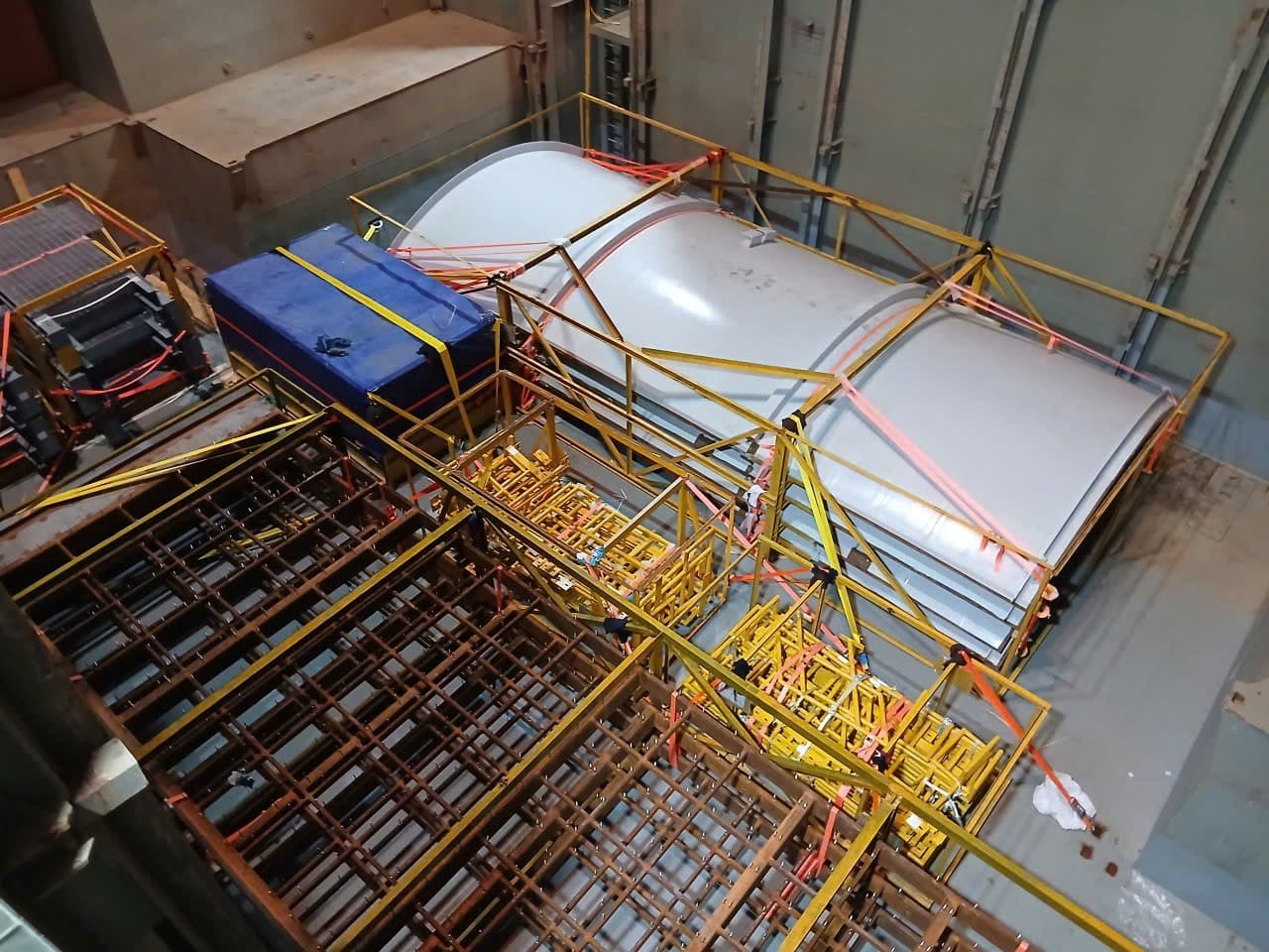 Project cargo lashing and securing work for shipment from Vietnam
