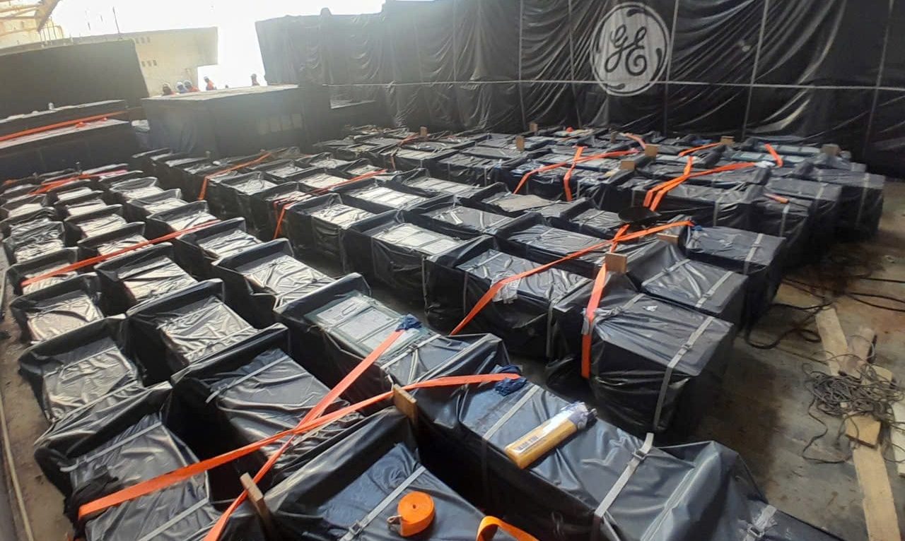 Cargo lashing and securing support for chartered vessel shipment